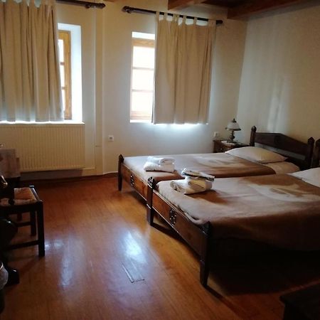 Abeliona Guesthouse Ambeliona ภายนอก รูปภาพ